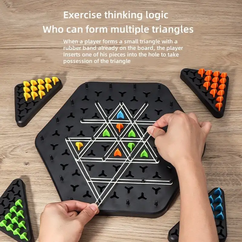Juego de ajedrez de triangulo
