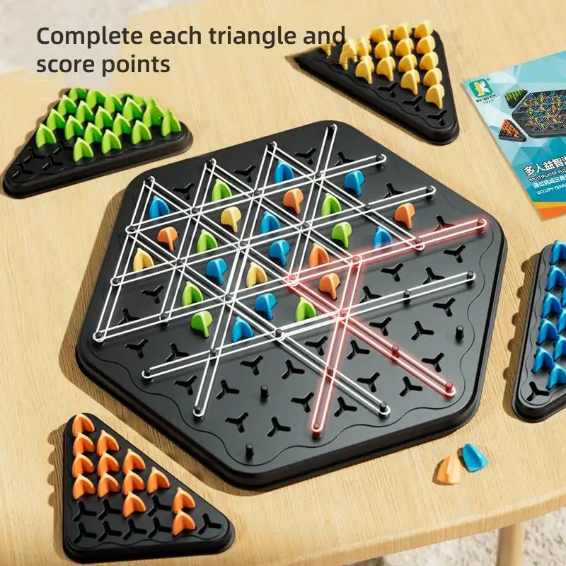 Juego de ajedrez de triangulo