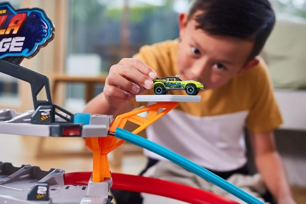 ZURU METAL MACHINES pista 1 GORILLA ATTACK